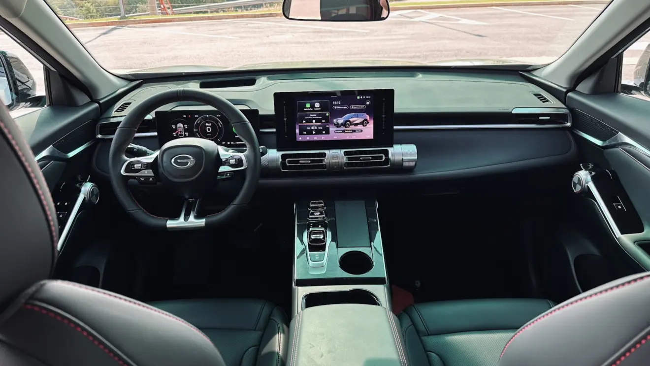 interior GAC GS4 Elite [Auto+ / João Brigato]