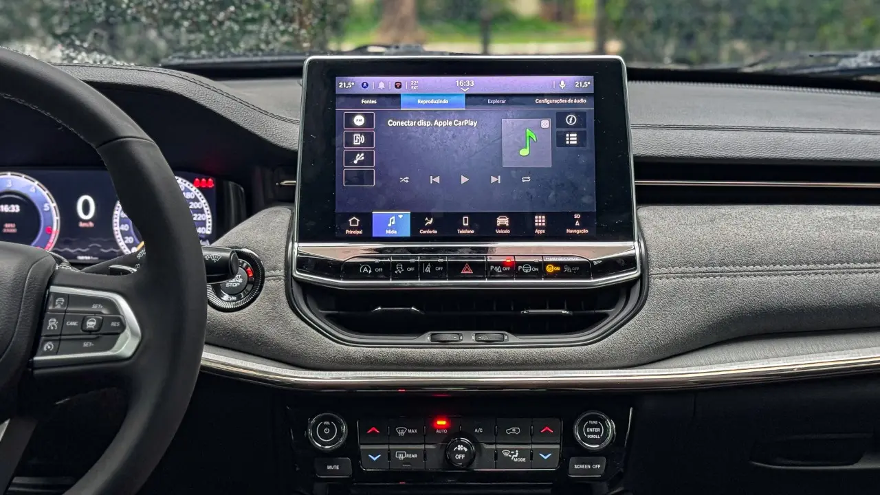 Jeep Commander Limited e seu interior para avaliação