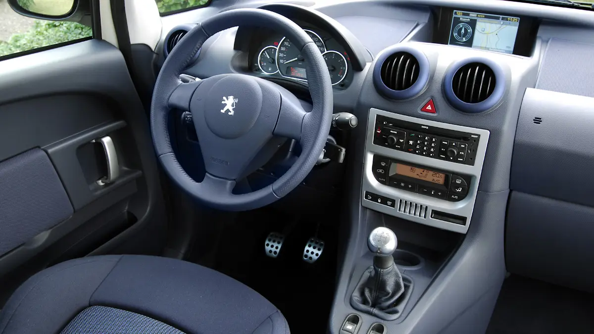 interior Peugeot 1007 [divulgação