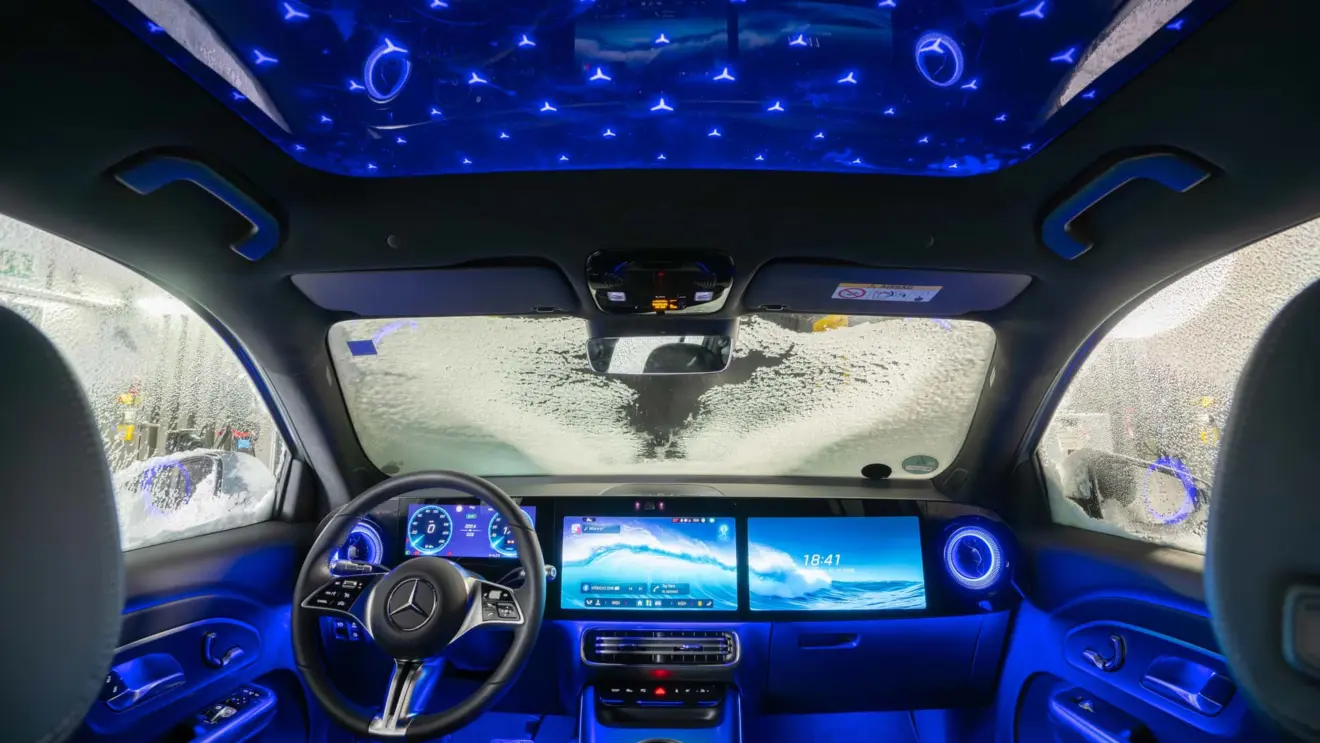 Interior do Mercedes-Benz GLB de nova geração 2027