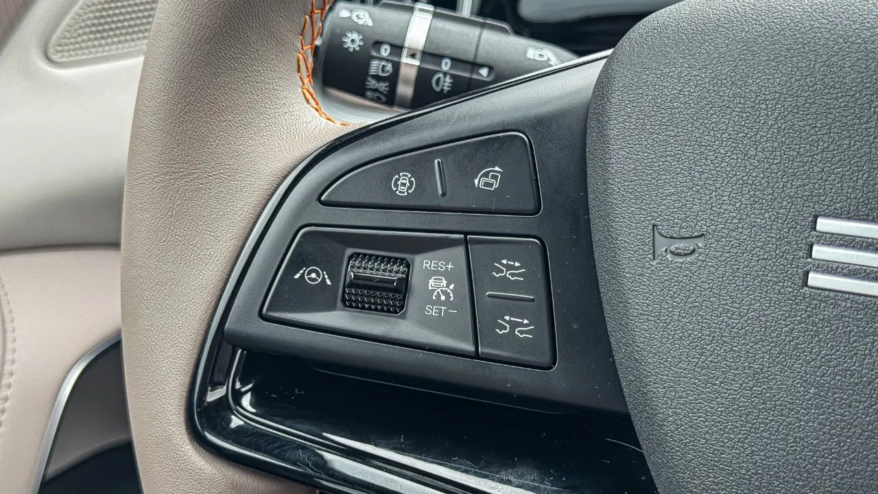 BYD Song Pro GS 2026 interior para avaliação piloto automático adaptativo ADAS