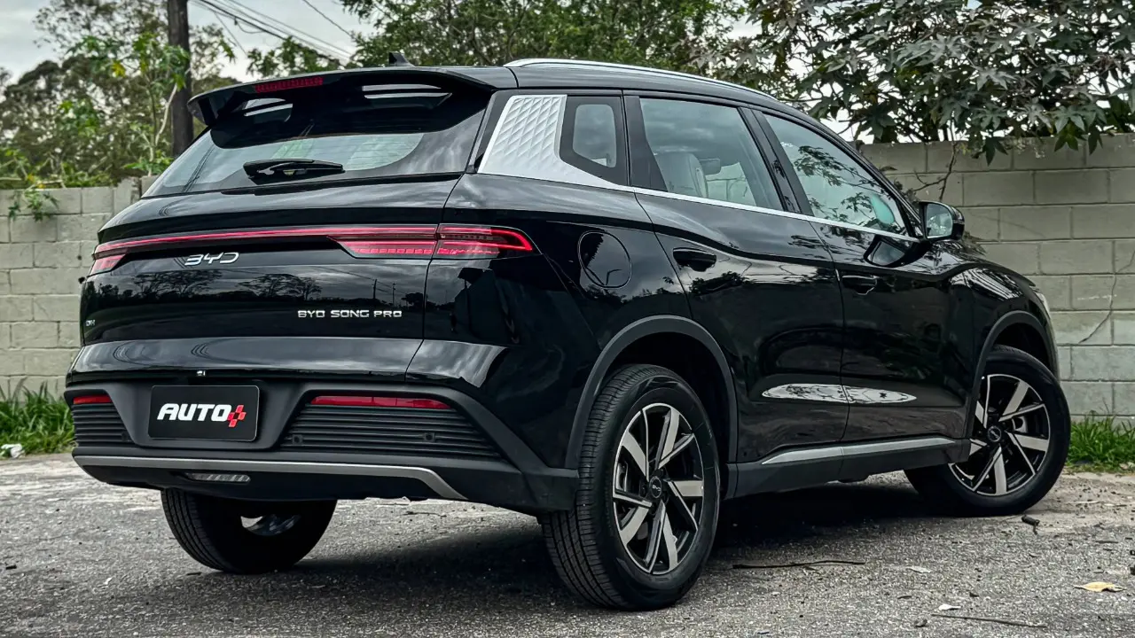 BYD Song Pro GS 2026 preto estático para avaliação