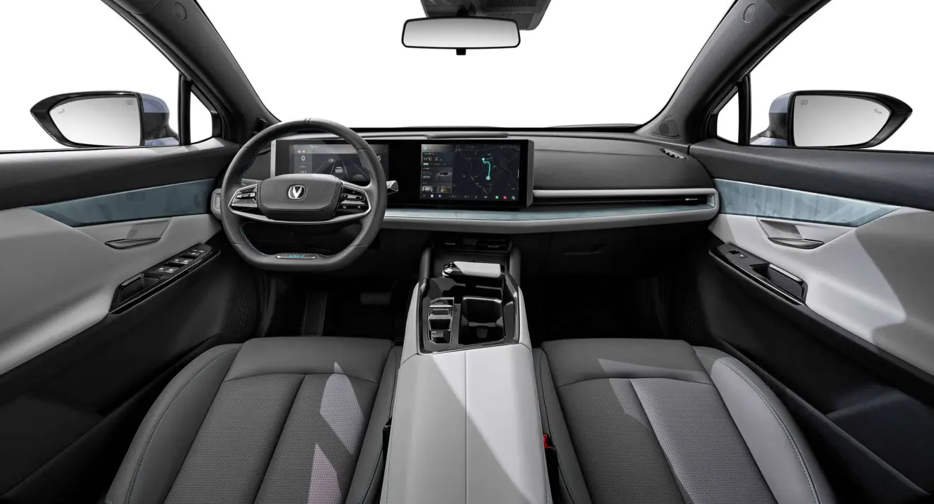 Interior do Changan Uni-T 