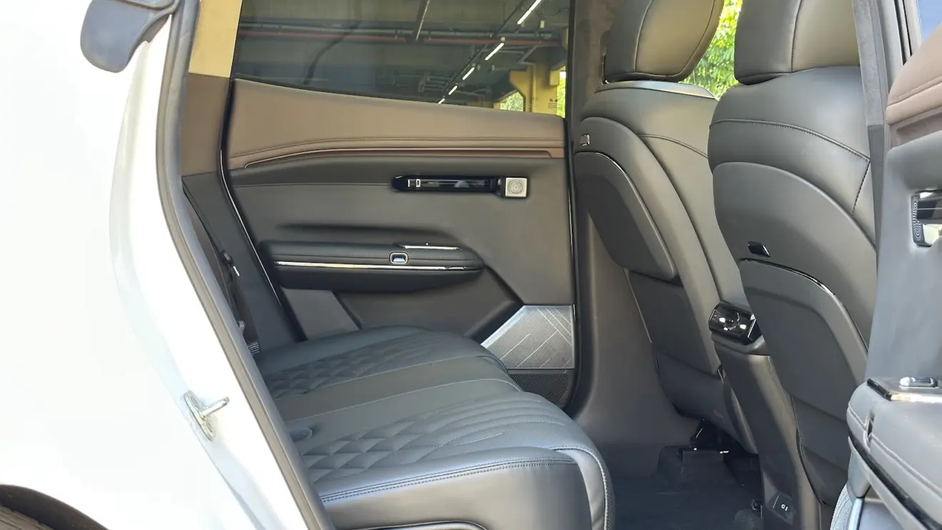 Espaço traseiro do GAC Hyptec HT