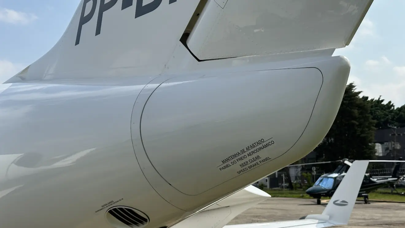 Speedbrakes da aeronave Honda Jet