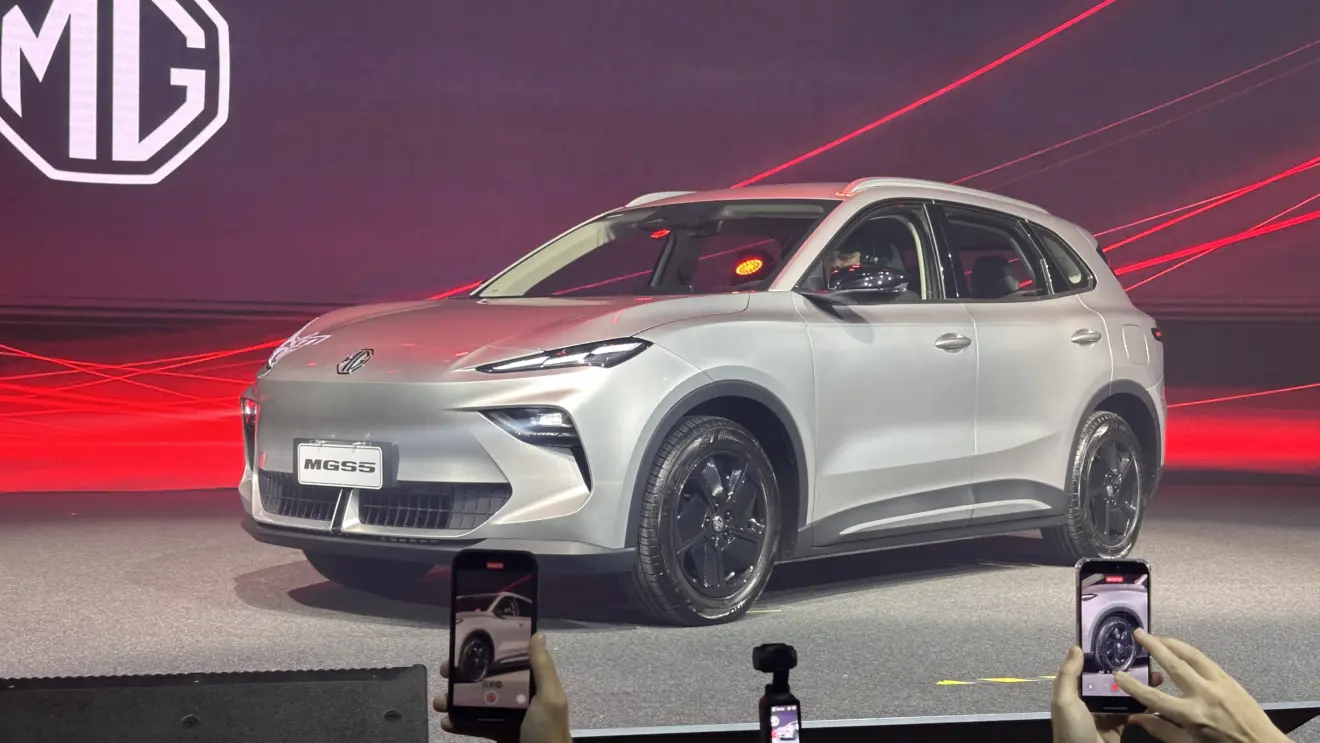 MG S5 no Salão do Automóvel