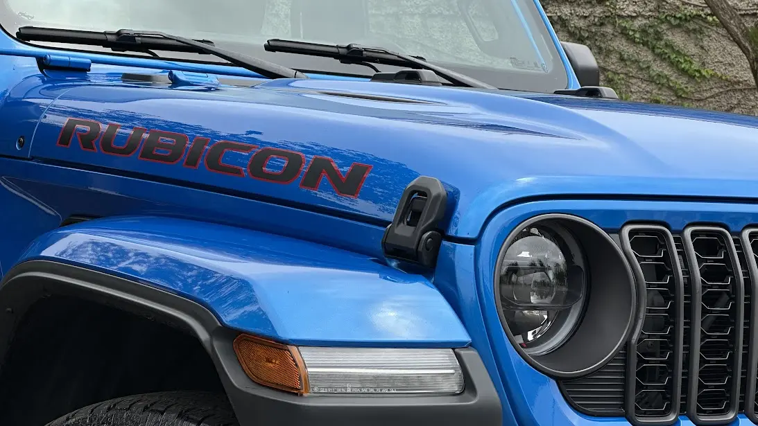 Trava de capô do Jeep Gladiator 