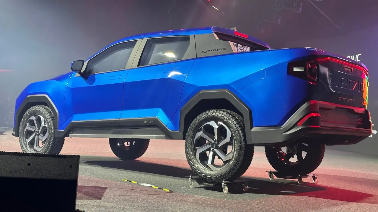 Lecar Campo no Salão do Automóvel