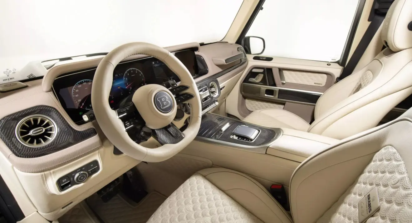 Interior do Mercedes-AMG XL 800 Cabrio