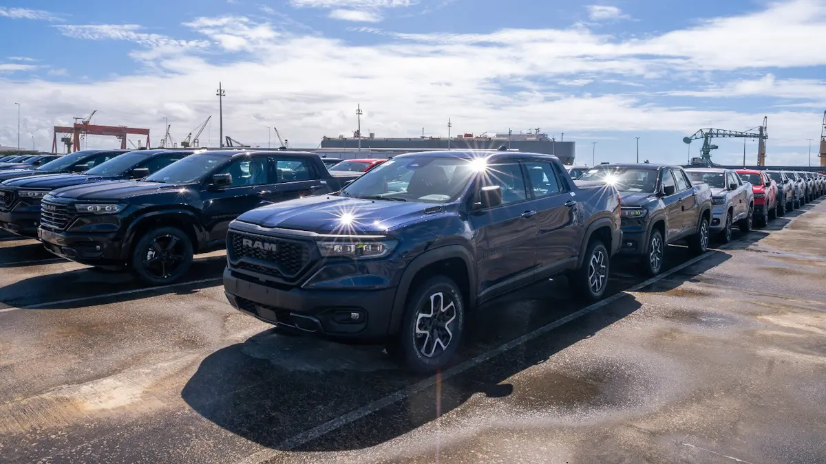 Ram Rampage em um porto sendo exportada para a Europa