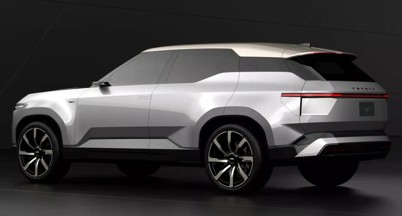 SUV conceito Toyota Land Cruiser prata estático de traseira com fundo neutro