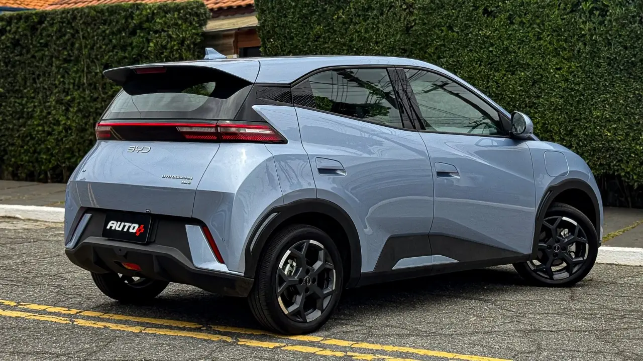 BYD Dolphin Mini GS 2026 azul estático