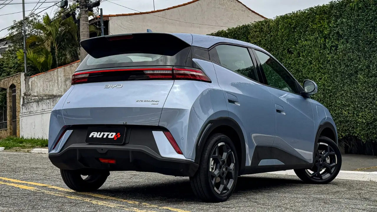 BYD Dolphin Mini GS 2026 azul estático