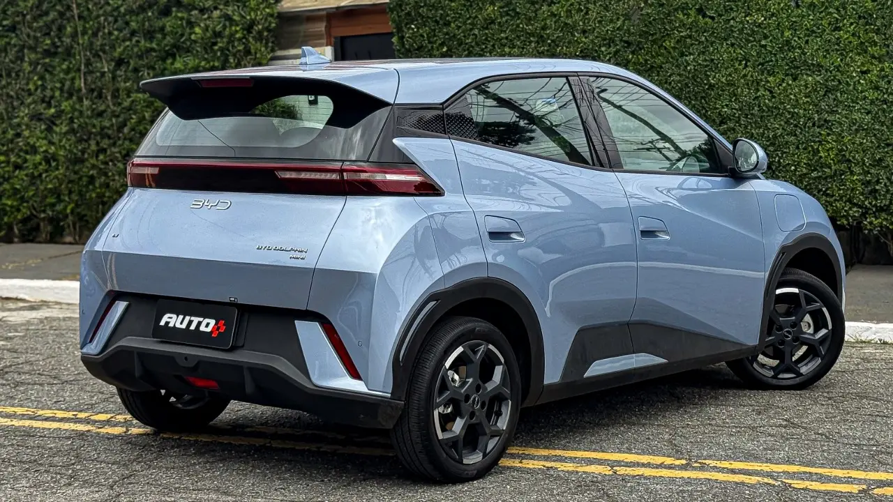 BYD Dolphin Mini GS 2026 azul estático