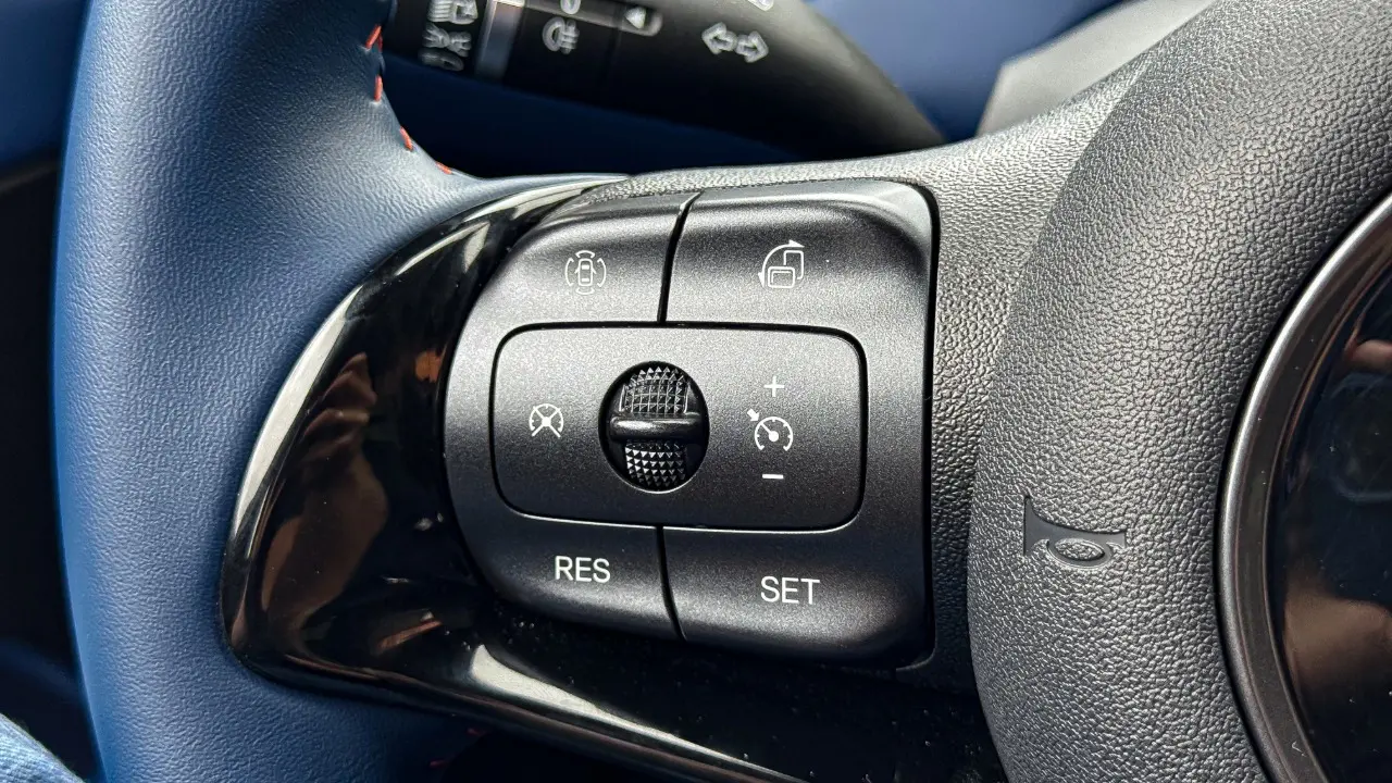 Interior BYD Dolphin Mini GS 2026 avaliação