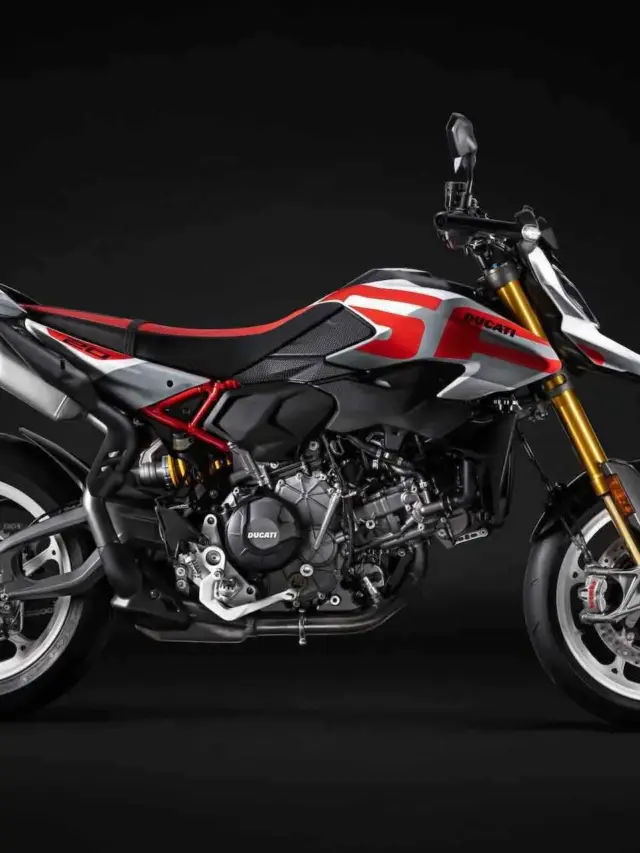 Ducati Hypermotard V2 branca e vermelha parada de lateral