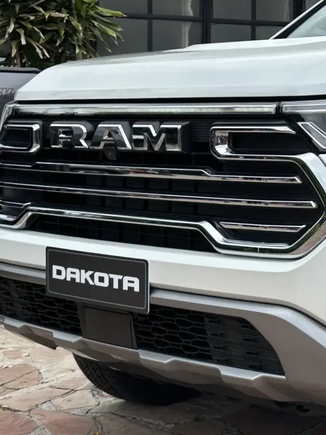 Ram Dakota Laramie (27)