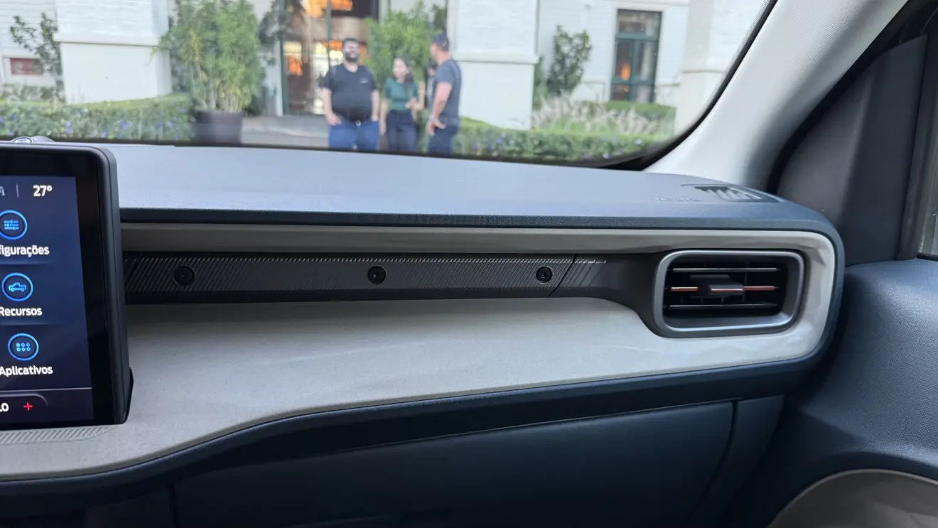 Acabamento da Ford Maverick Lariat Hybrid