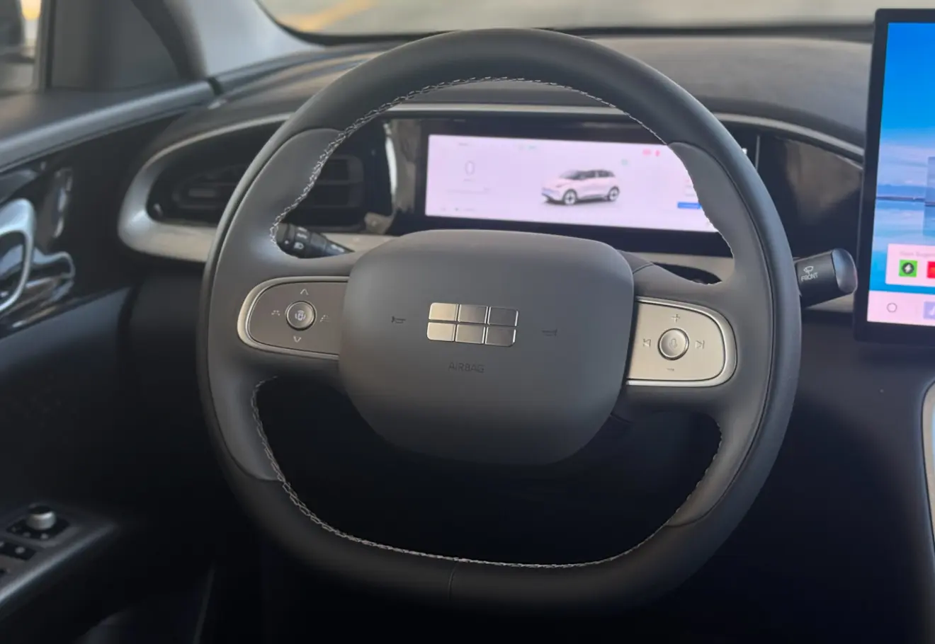 volante do Geely EX2 Max