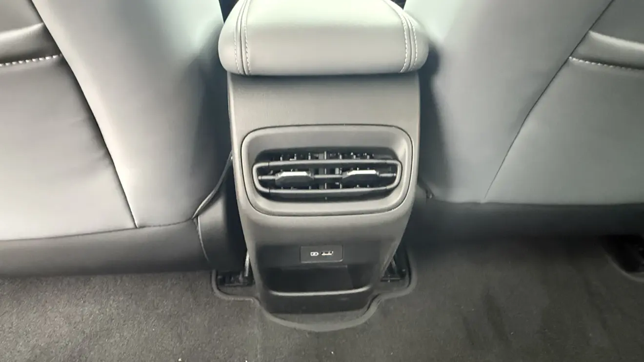 detalhes do Geely EX2 Max