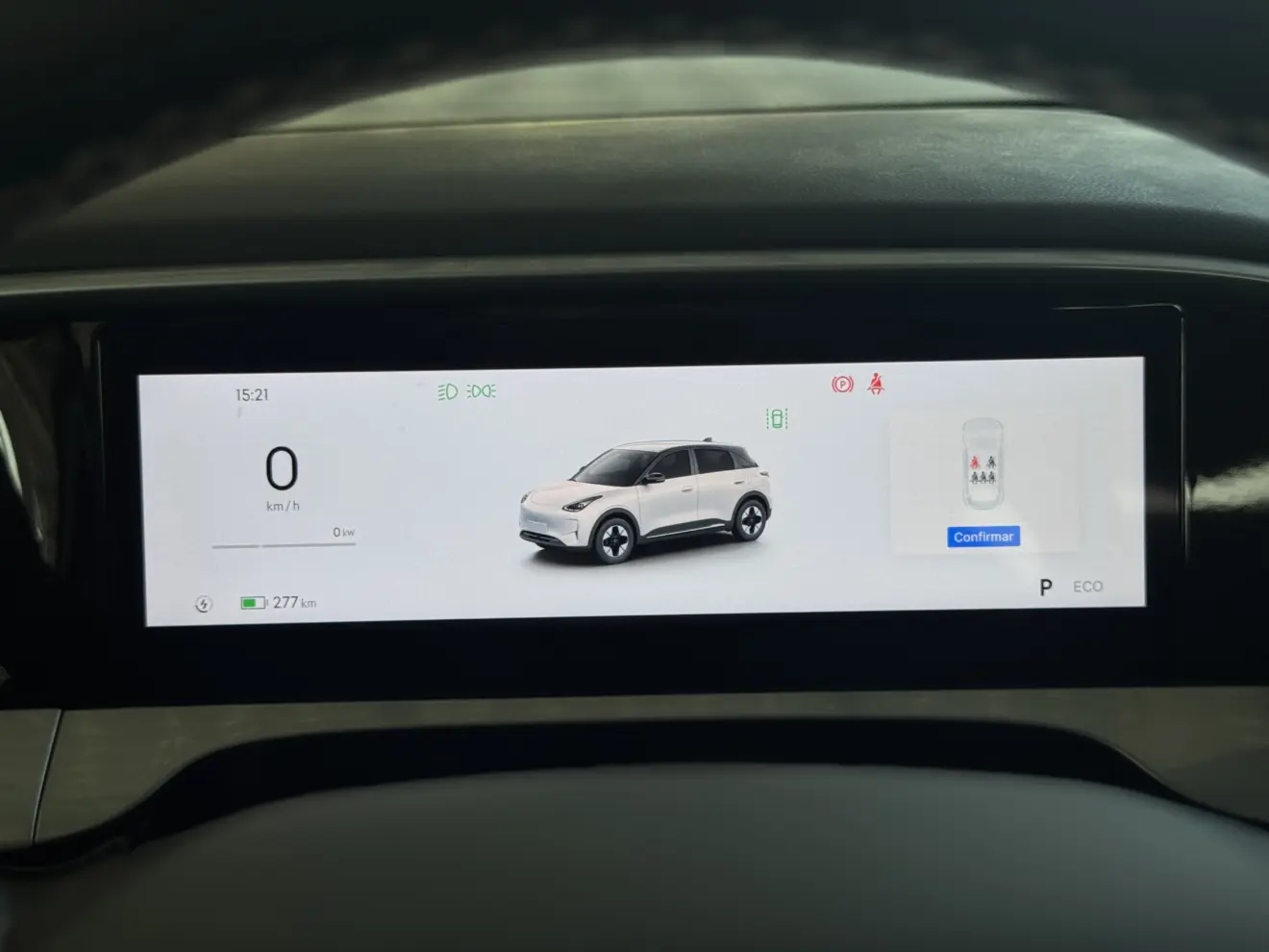 Painel de instrumentos ligado do Geely EX2 Max