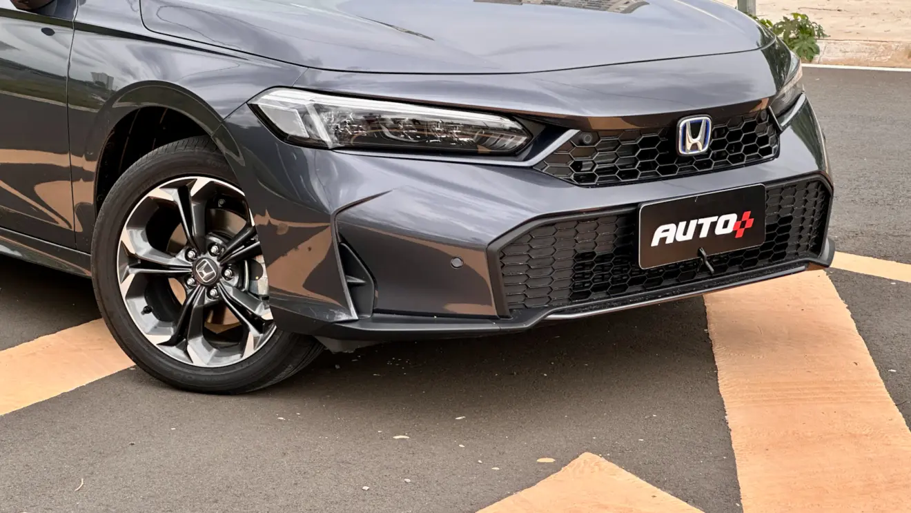 Honda Civic e:HEV 2026 [Auto+ / João Brigato]