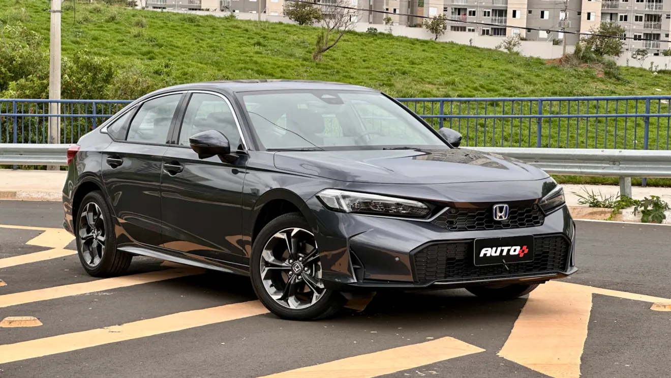 Honda Civic e:HEV 2026 [Auto+ / João Brigato]