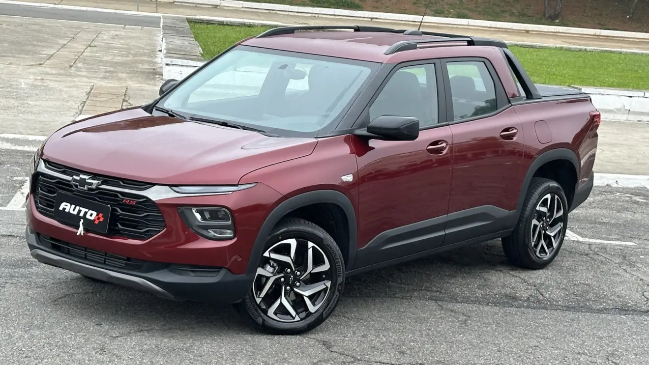 Caminhonete Chevrolet Montana RS  vista do alto