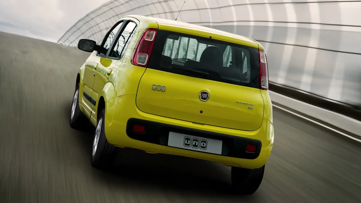 Fiat Uno Amarelo Citrus (grifa-texto) [divulgação]