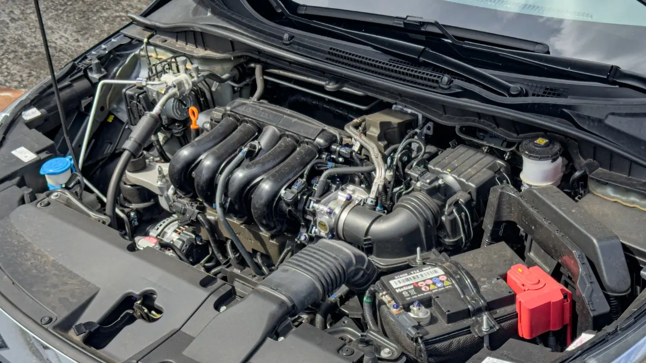 Honda City Sedã EX motor
