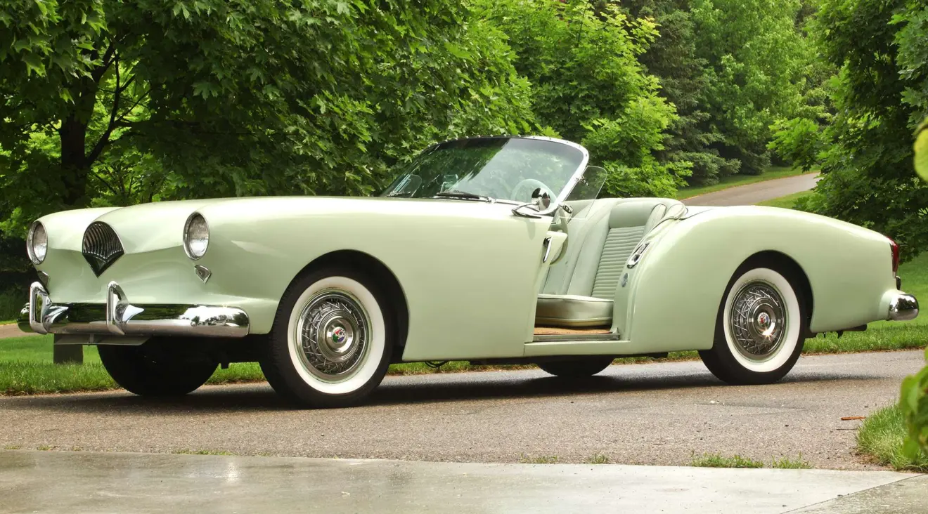 Kaiser Darrin foi um carro com portas diferentes
