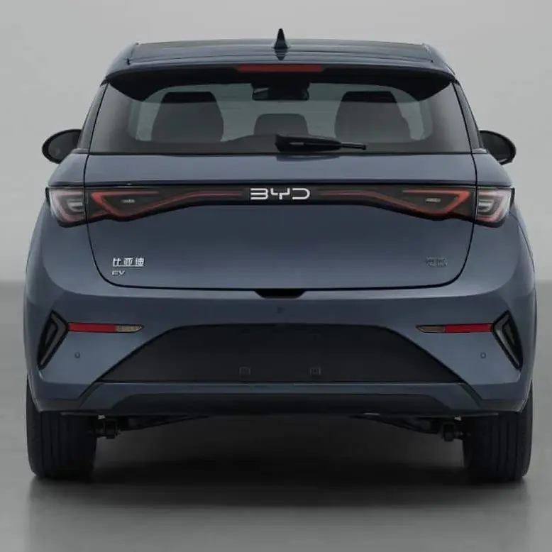 Novo elétrico BYD Dolphin de traseira