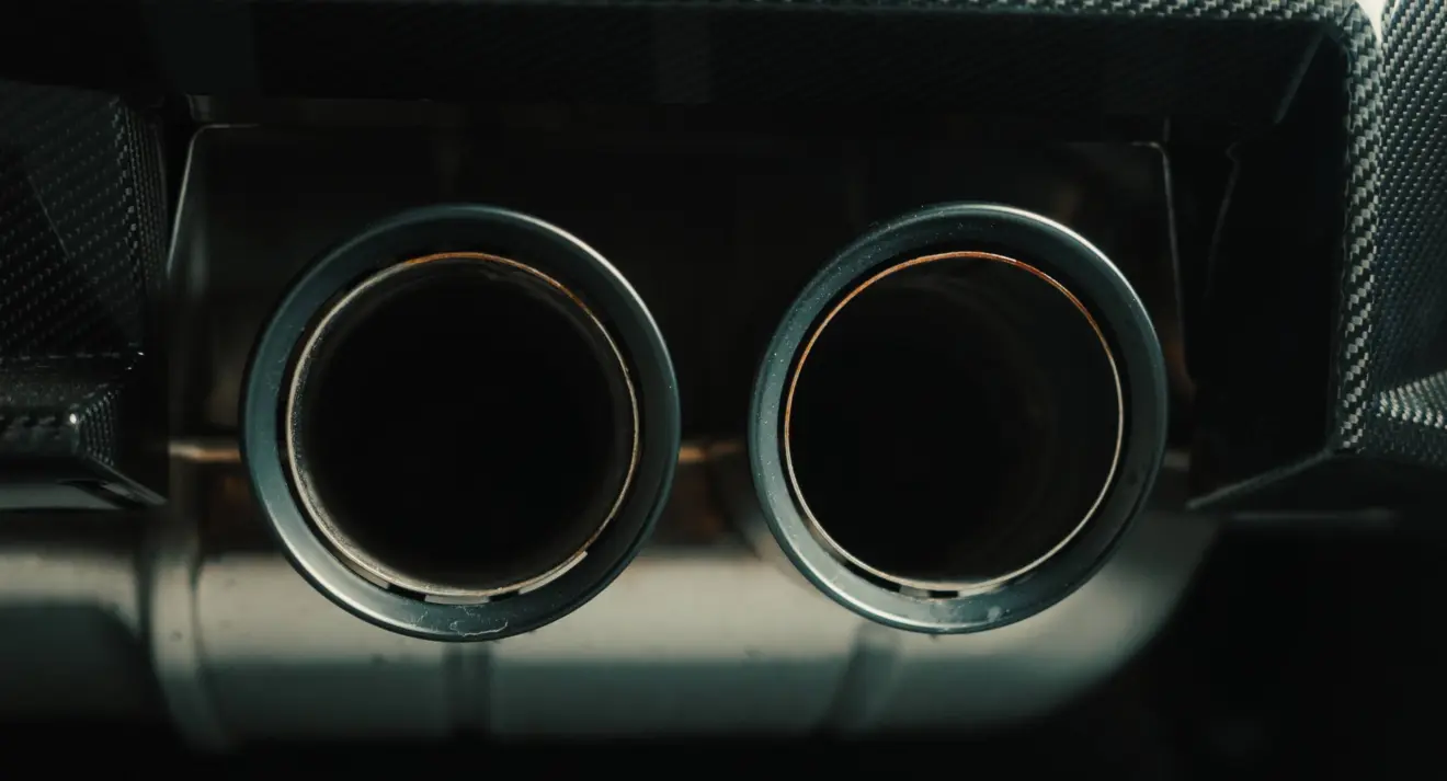 Saídas de escape do BMW M2 CS