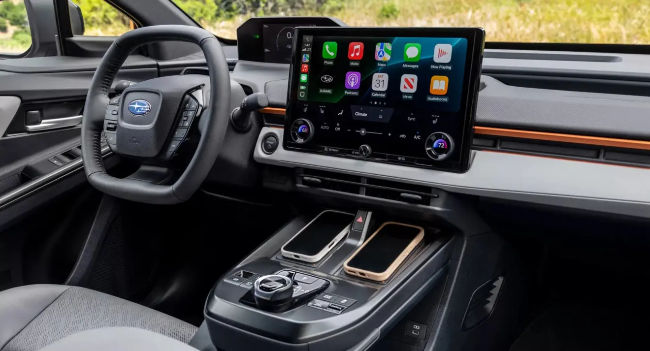 Interior do Subaru Uncharted