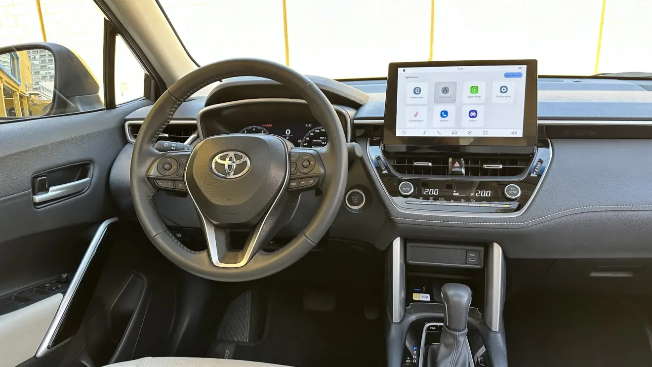 Painel do utilitário esportivo Toyota Corolla Cross