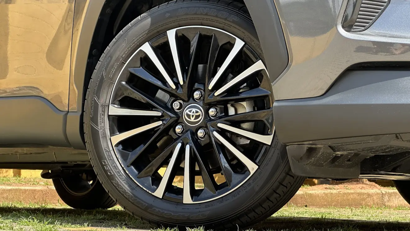 Rodas do utilitário esportivo Toyota Corolla Cross