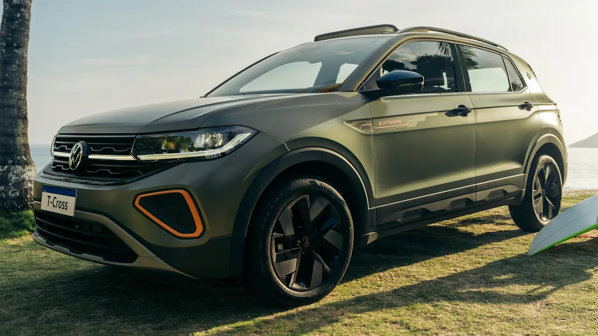 Volkswagen T-Cross Cinza Oliver Fosco [divulgação]