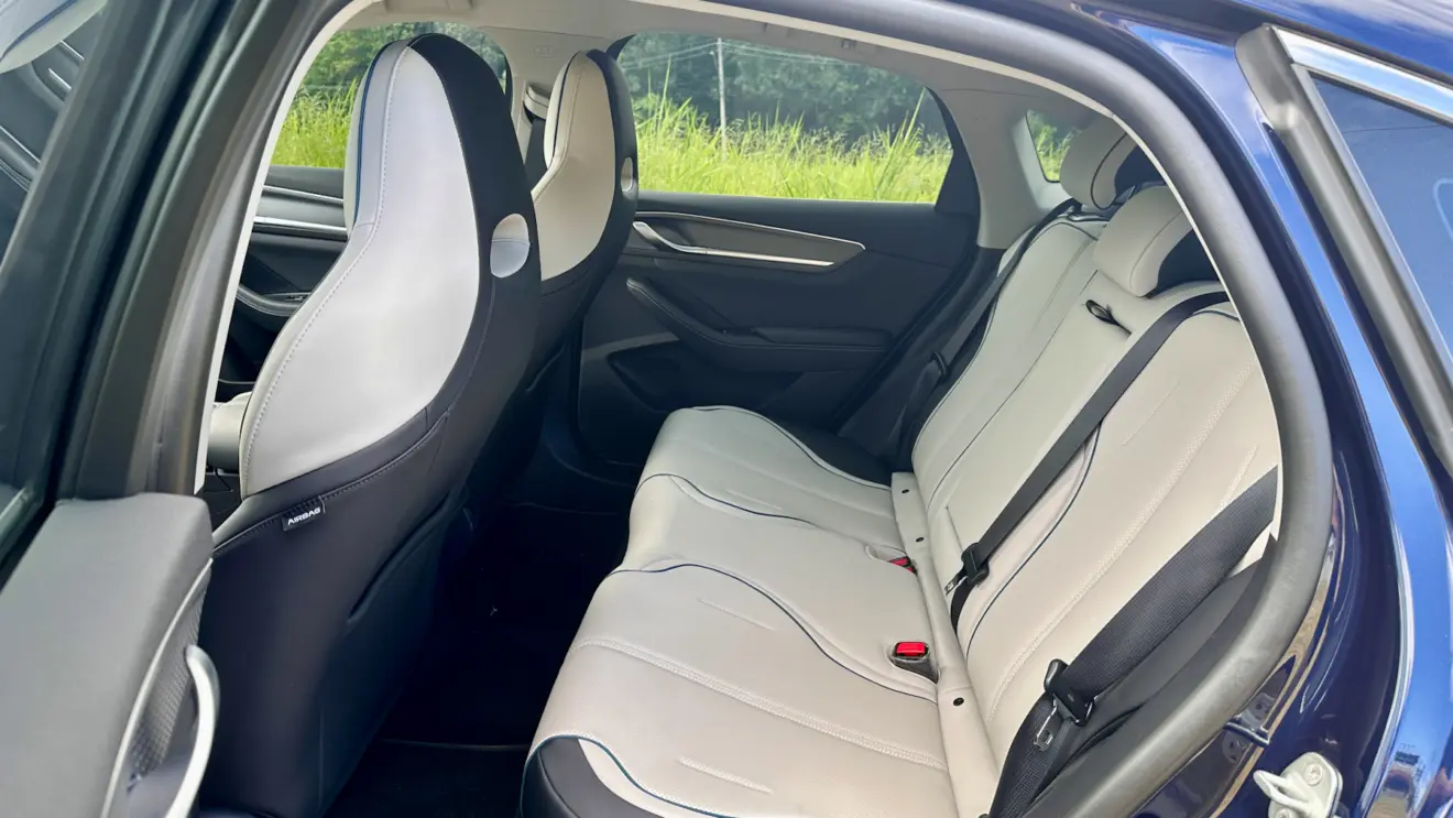 banco traseiro byd king