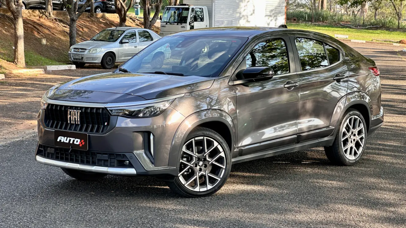 Fiat Fastback Limited Edition [Auto+ / João Brigato]