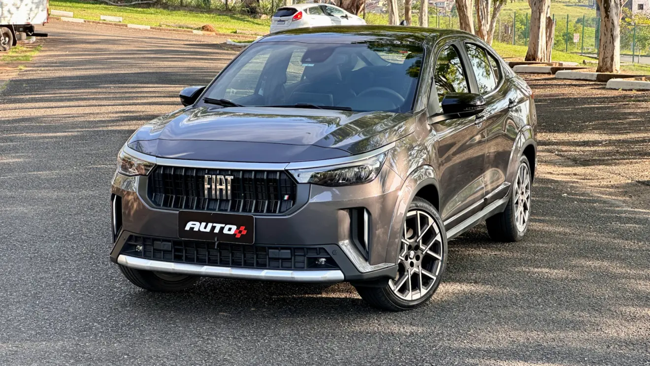 Fiat Fastback Limited Edition [Auto+ / João Brigato]