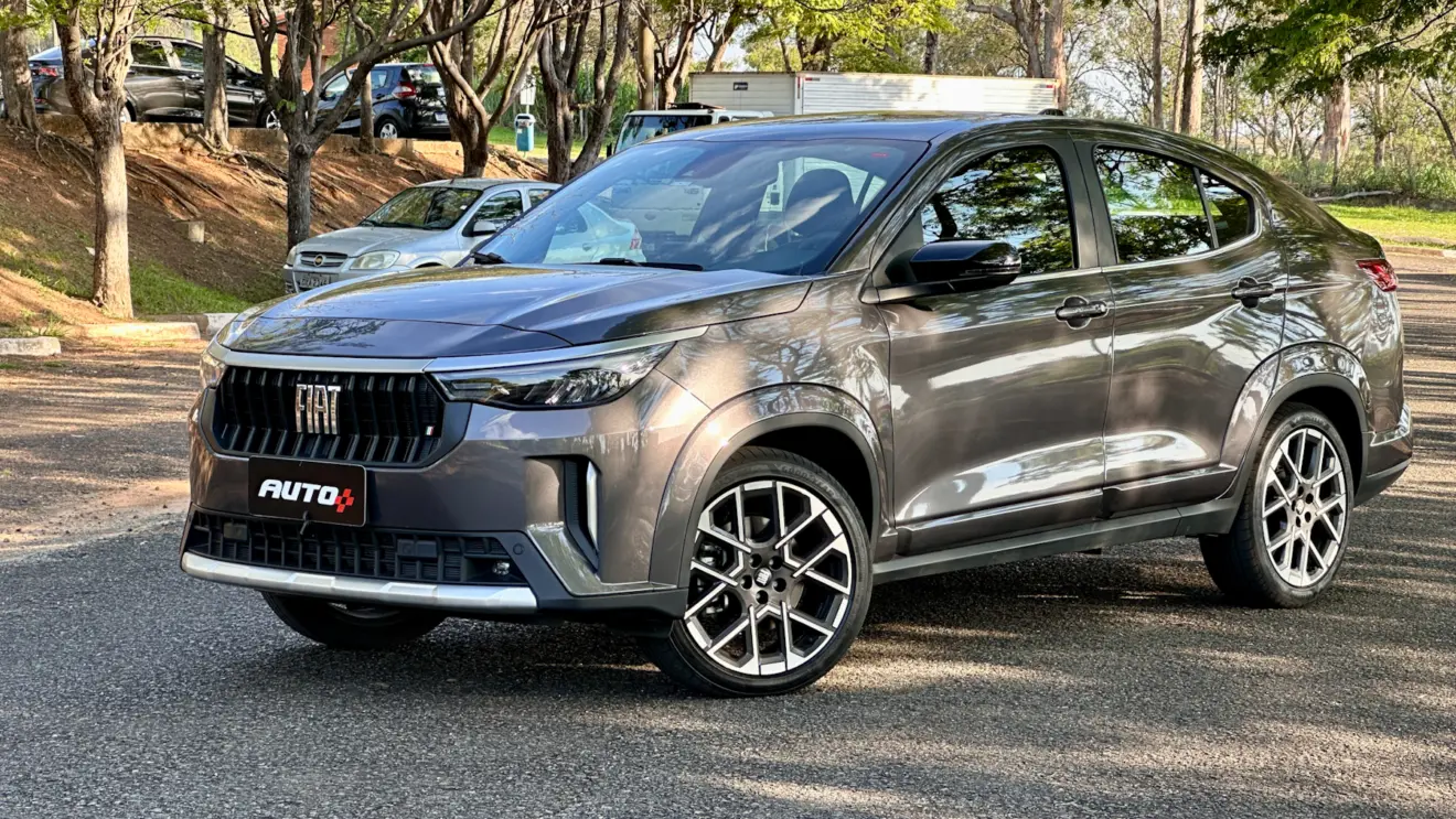 Fiat Fastback Limited Edition [Auto+ / João Brigato]
