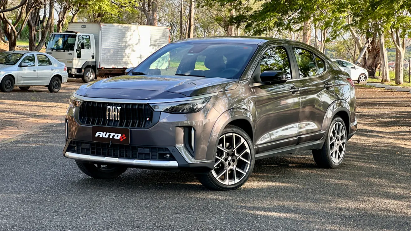 Fiat Fastback Limited Edition [Auto+ / João Brigato]