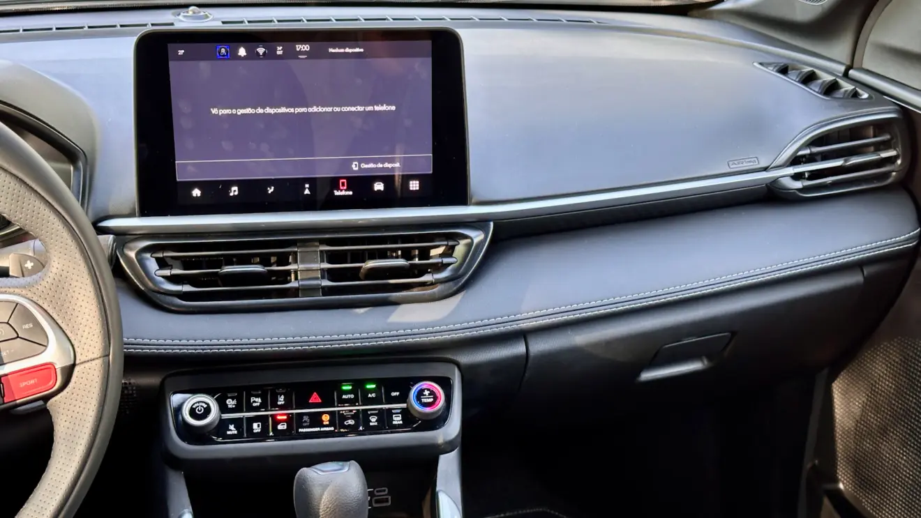 Fiat Fastback Limited Edition [Auto+ / João Brigato]