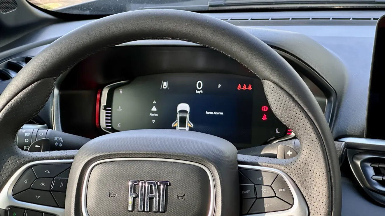 painel de instrumentos Fiat Fastback Limited Edition [Auto+ / João Brigato]