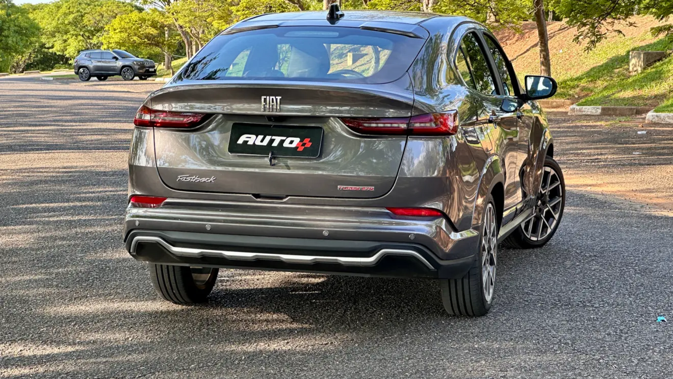 Fiat Fastback Limited Edition [Auto+ / João Brigato]