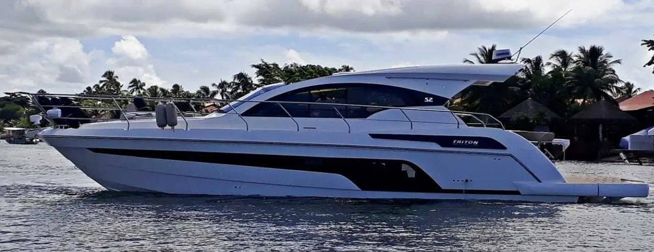 Lancha Triton 52 HT diesel