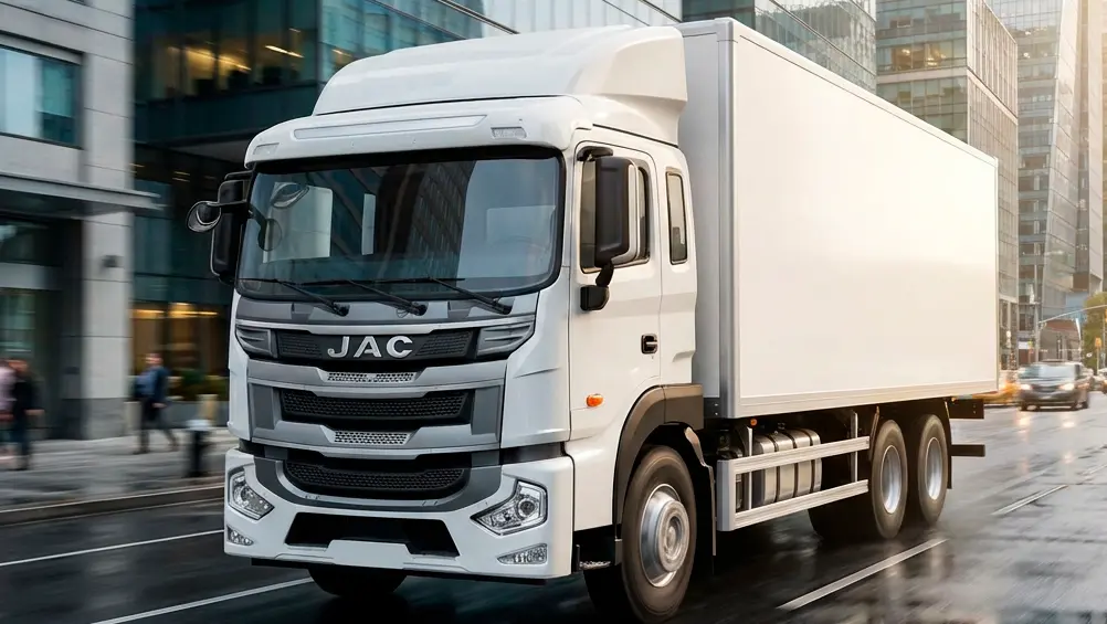 JAC Caminhões A 25.290 branco com baú visto de frente