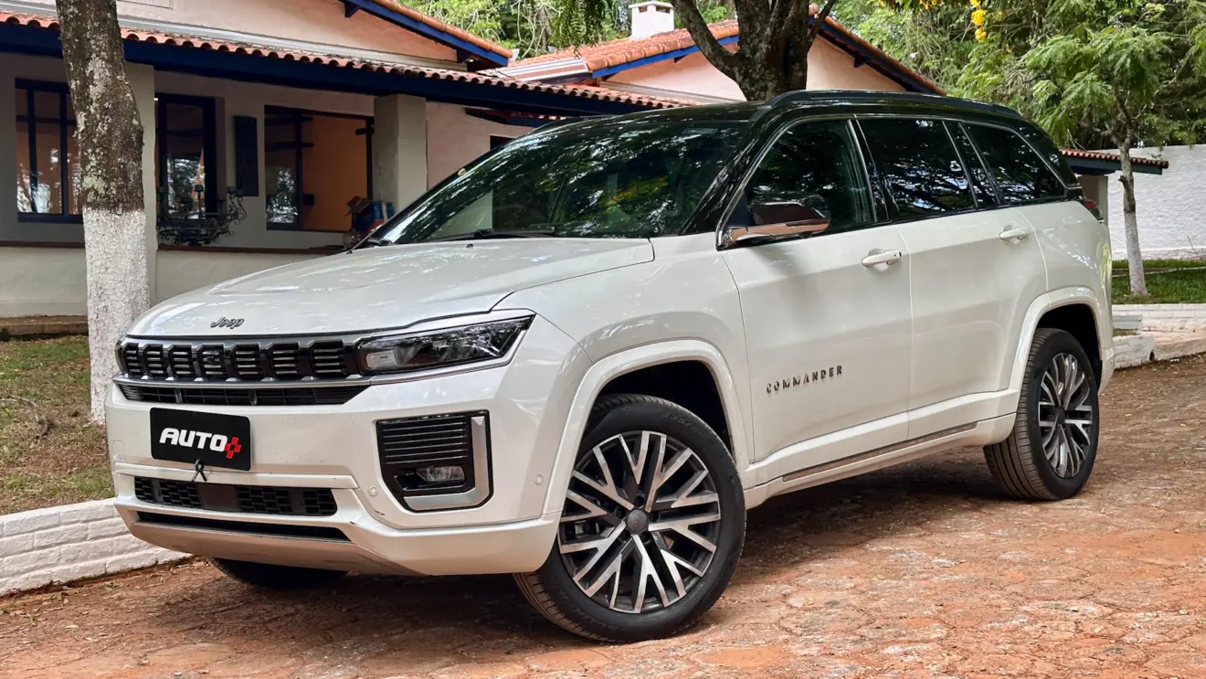 Jeep Commander Overland diesel [Auto+ / João Brigato]