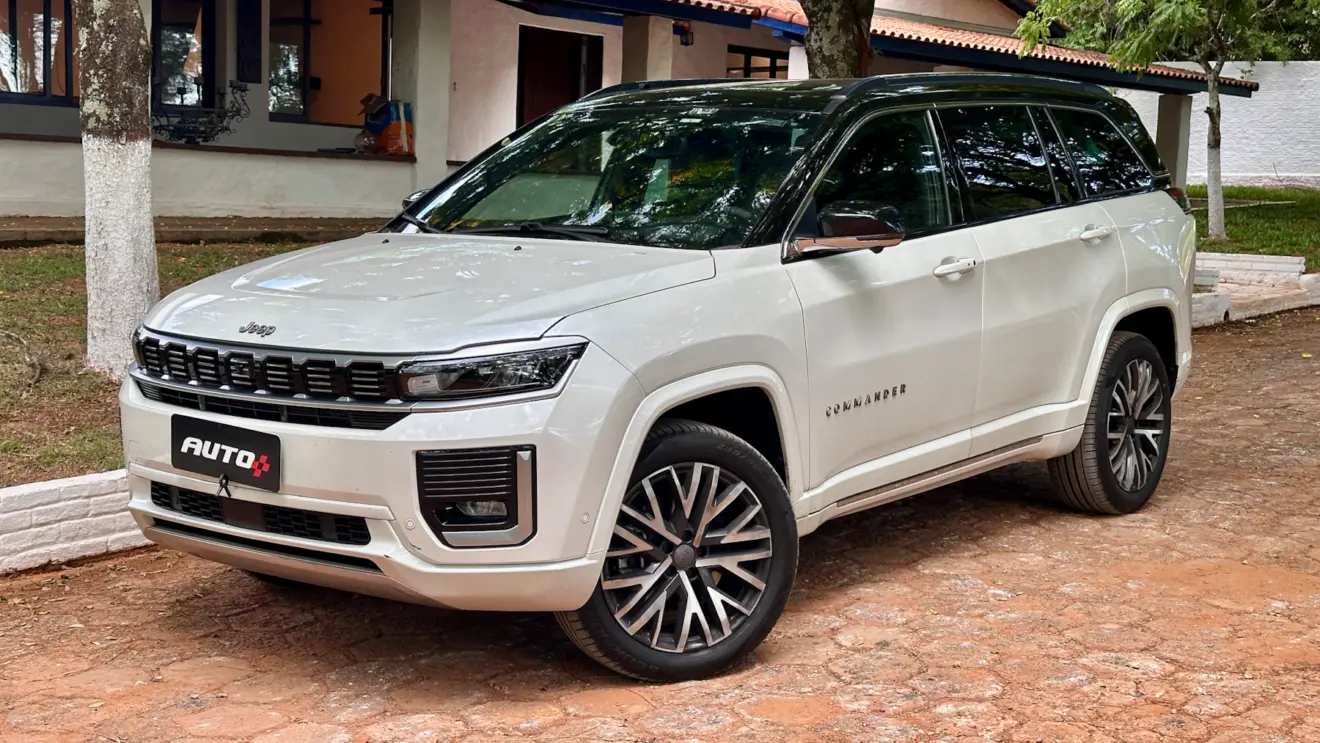 Jeep Commander Overland diesel [Auto+ / João Brigato]