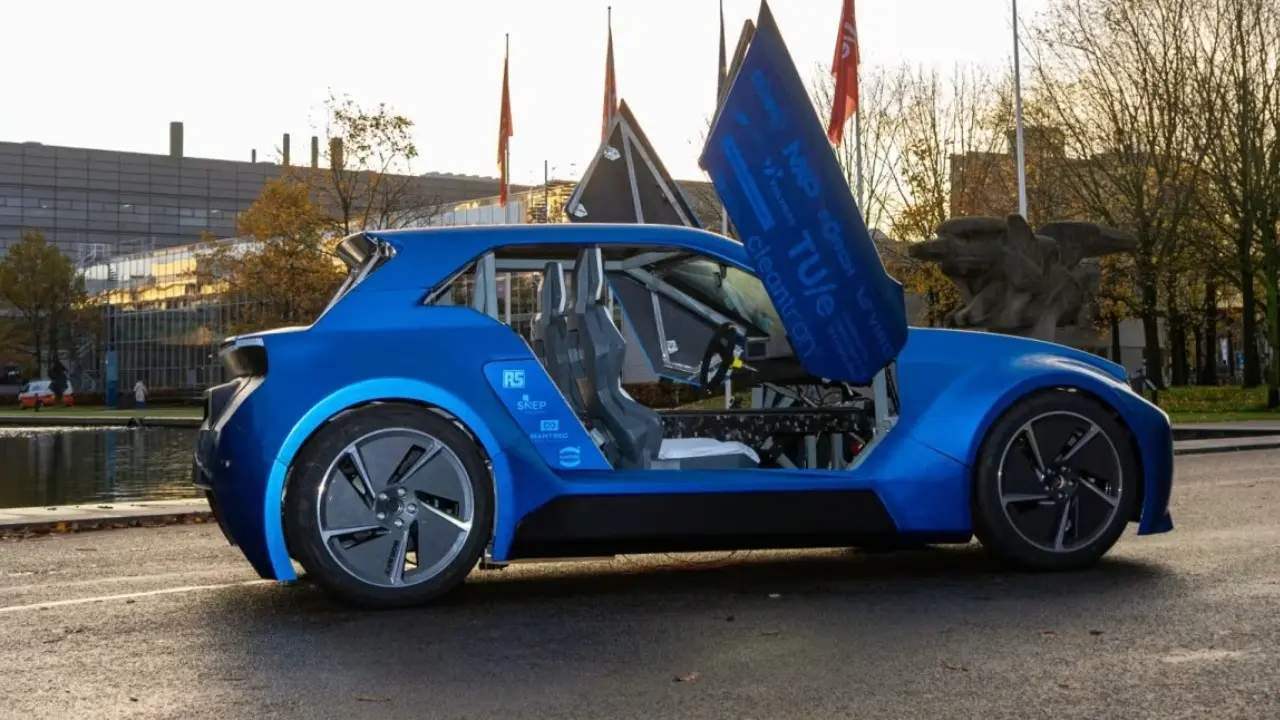 Aria azul, carro elétrico que pode der desmontado em casa, criado por estudantes holandeses